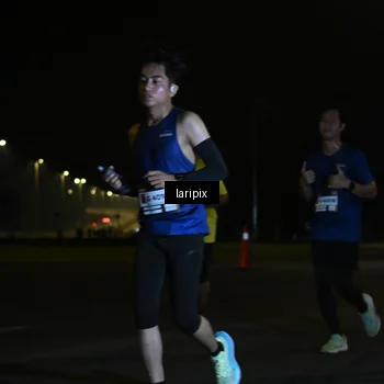 Runner Photo 7563633