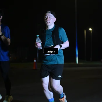 Runner Photo 7563634