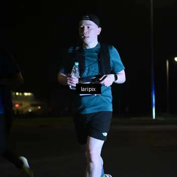 Runner Photo 7563641