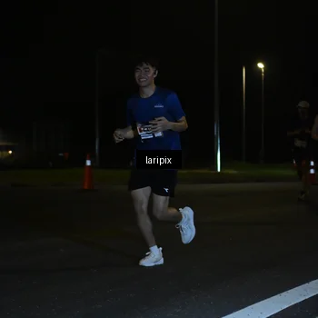 Runner Photo 7563642