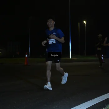 Runner Photo 7563646