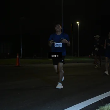 Runner Photo 7563647