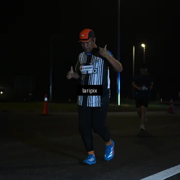 Runner Photo 7563664