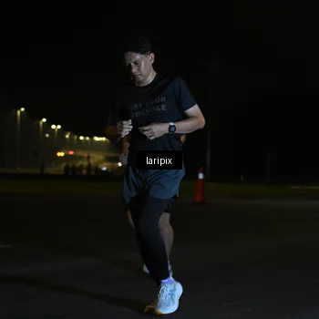 Runner Photo 7563677