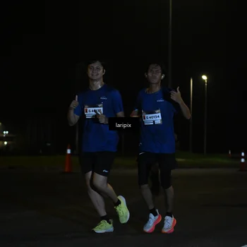 Runner Photo 7563685