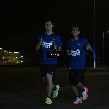 Runner Photo 7563691