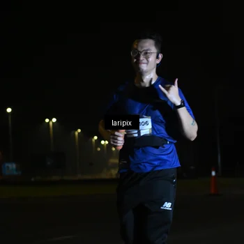 Runner Photo 7563695