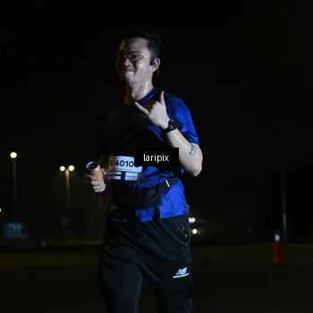 Runner Photo 7563696