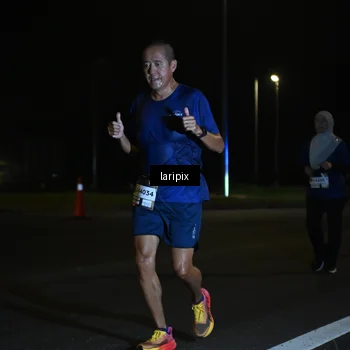 Runner Photo 7563700