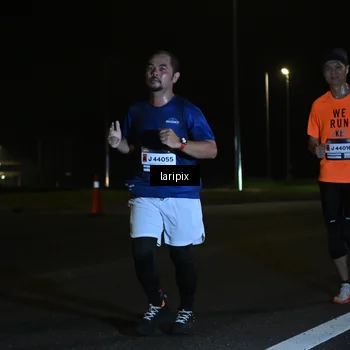 Runner Photo 7563770