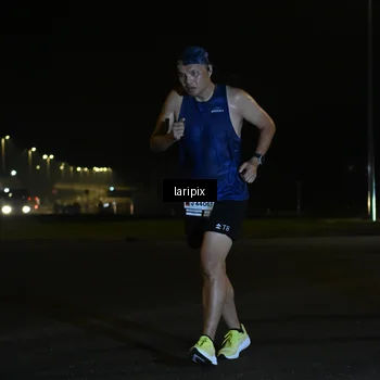 Runner Photo 7563771