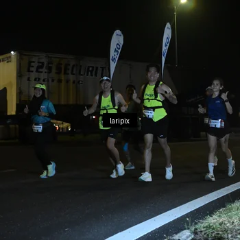 Runner Photo 7563780