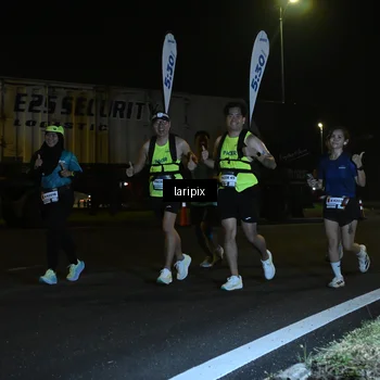 Runner Photo 7563784