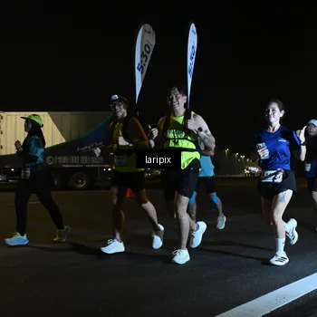 Runner Photo 7563805