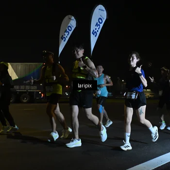 Runner Photo 7563807
