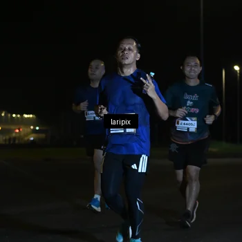 Runner Photo 7563815