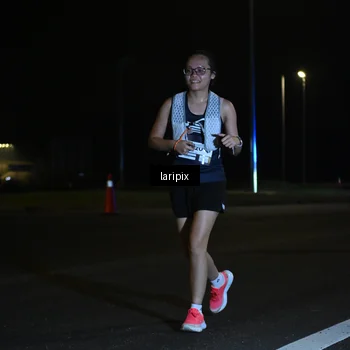 Runner Photo 7563859