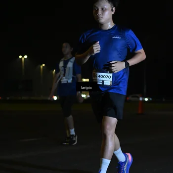 Runner Photo 7563924