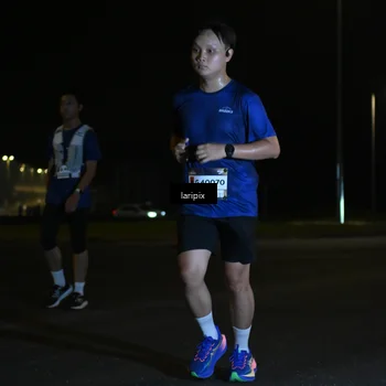 Runner Photo 7563925