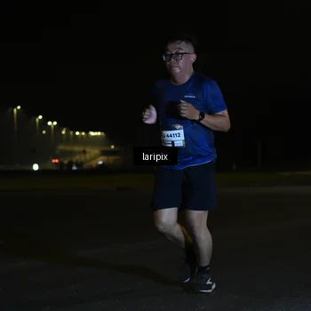 Runner Photo 7563941