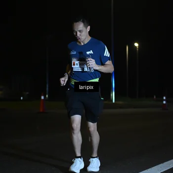 Runner Photo 7563957