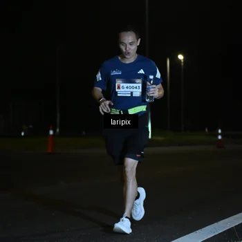 Runner Photo 7563960