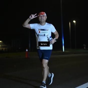 Runner Photo 7563968