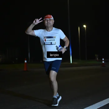Runner Photo 7563971