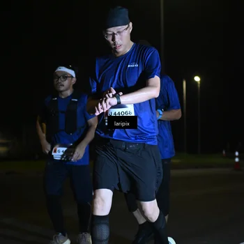 Runner Photo 7563996