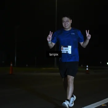 Runner Photo 7564011