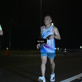 Runner Photo 7564024