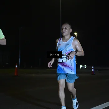 Runner Photo 7564030