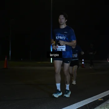 Runner Photo 7564050