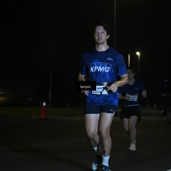 Runner Photo 7564053
