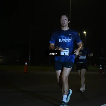 Runner Photo 7564056