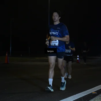 Runner Photo 7564064