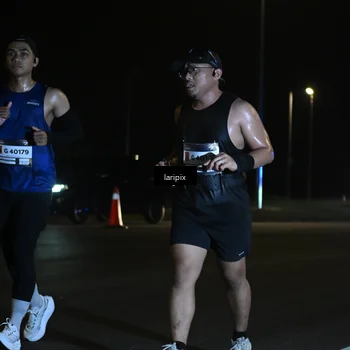 Runner Photo 7564143