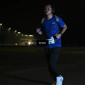 Runner Photo 7564153