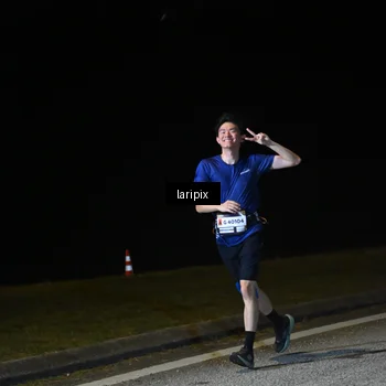 Runner Photo 7564253