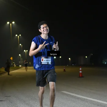 Runner Photo 7564273