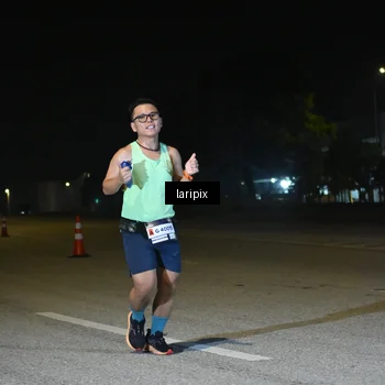 Runner Photo 7564296