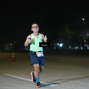 Runner Photo 7564302