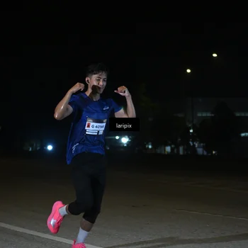 Runner Photo 7564357