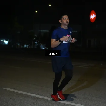 Runner Photo 7564398
