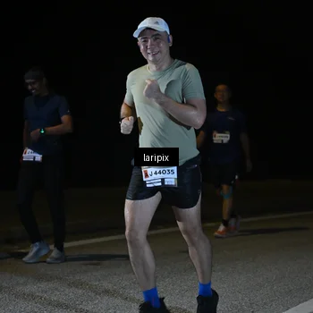 Runner Photo 7564428