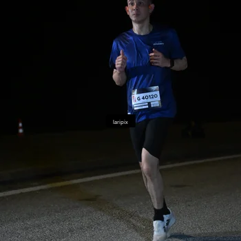Runner Photo 7564430