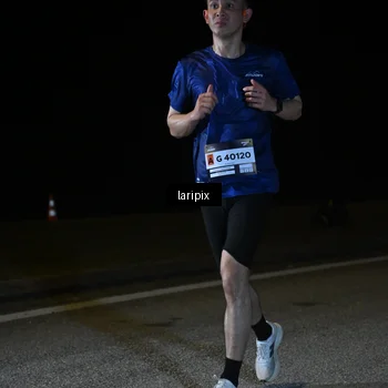 Runner Photo 7564436