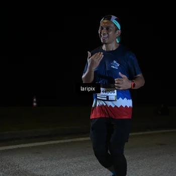 Runner Photo 7564444