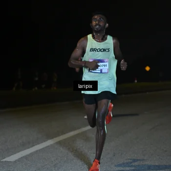 Runner Photo 7564725