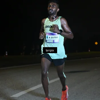 Runner Photo 7564734